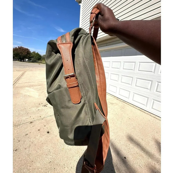 Tommy Bahama Olive Green Backpack - Picture 6 of 12